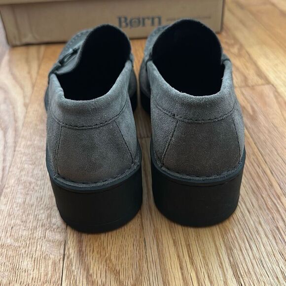 Born Teramo Dark Grey Suede Loafers Women’s Size 9 NIB - Picture 5 of 10